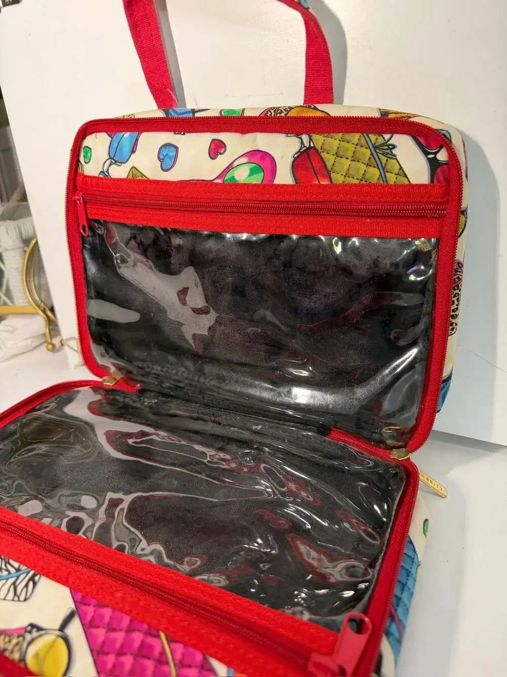 Celebrity Brand Travel Toiletry Bag with All-Over Sunglasses, Handbags Y2K
